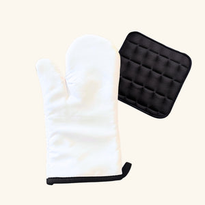 Custom oven mitts featuring personalized embroidery, printing, or heat-resistant designs