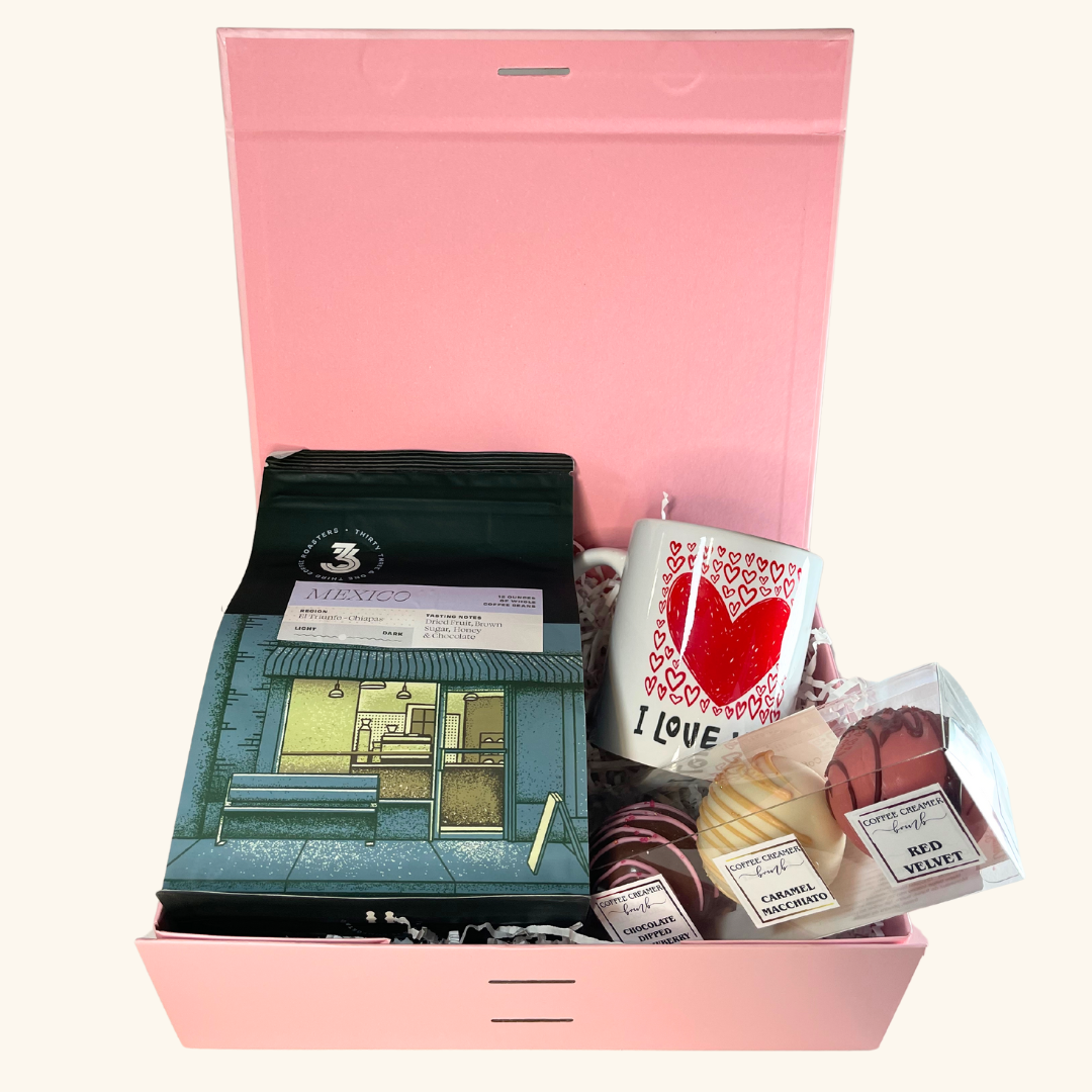 Elegant pink magnetic cardboard gift box with a ribbon, designed for stylish and secure gift presentation.