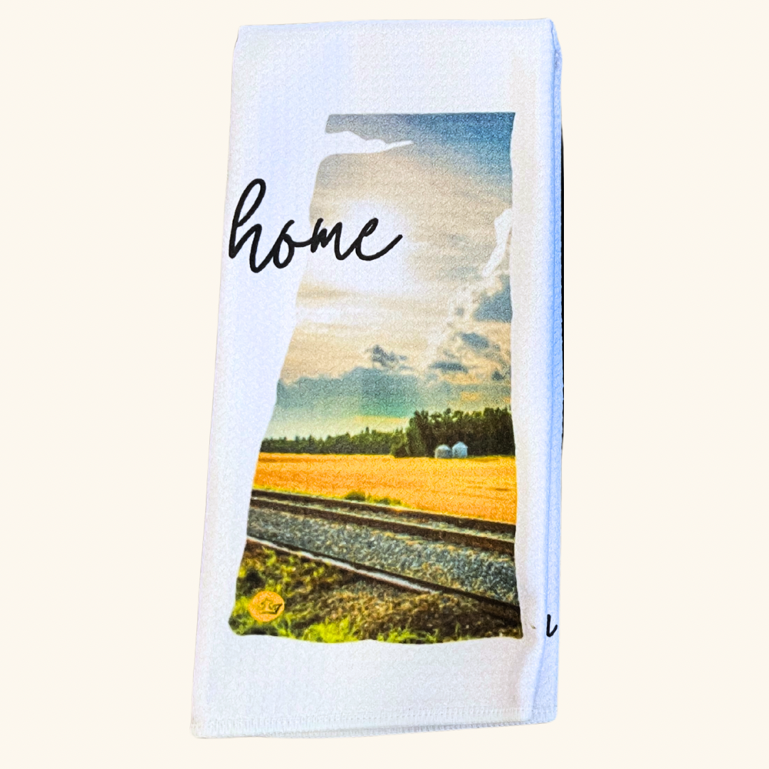 Home Saskatchewan Tea Towel with a rustic design celebrating the spirit of Saskatchewan, crafted from durable waffle fabric